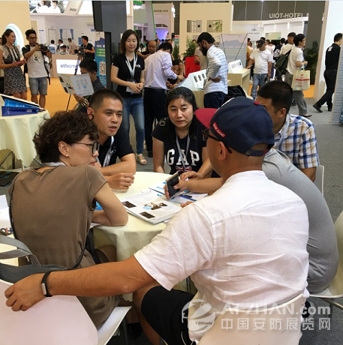 新和創展位引爆上海國際智能家居展(圖3) 新和創展位引爆上海國際智能家居展(圖3)