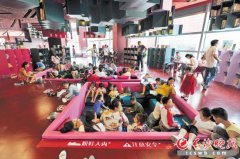 國慶長假長沙掀讀書、觀展熱潮