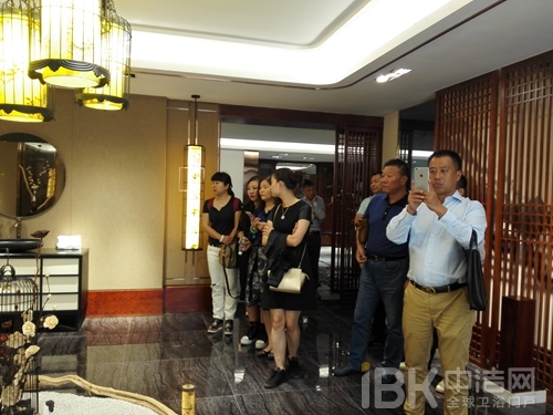 心海伽藍展廳全新亮相，迎經銷商考察團首批參觀